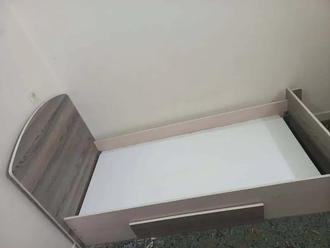 تخت نوجوان|تخت و سرویس خواب|گراش, |دیوار