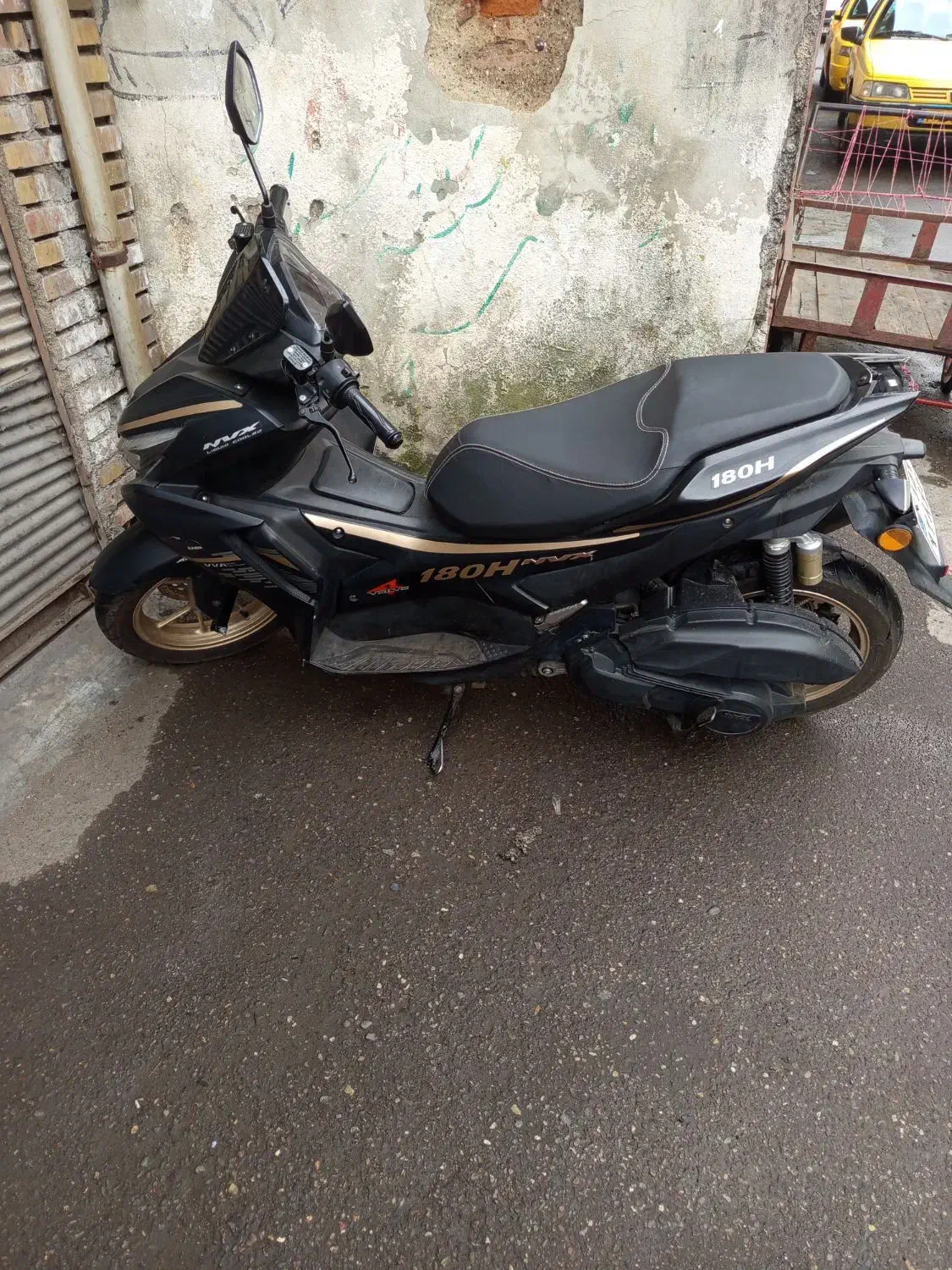 موتور|موتورسیکلت|رشت, سعدی (تختی)|دیوار