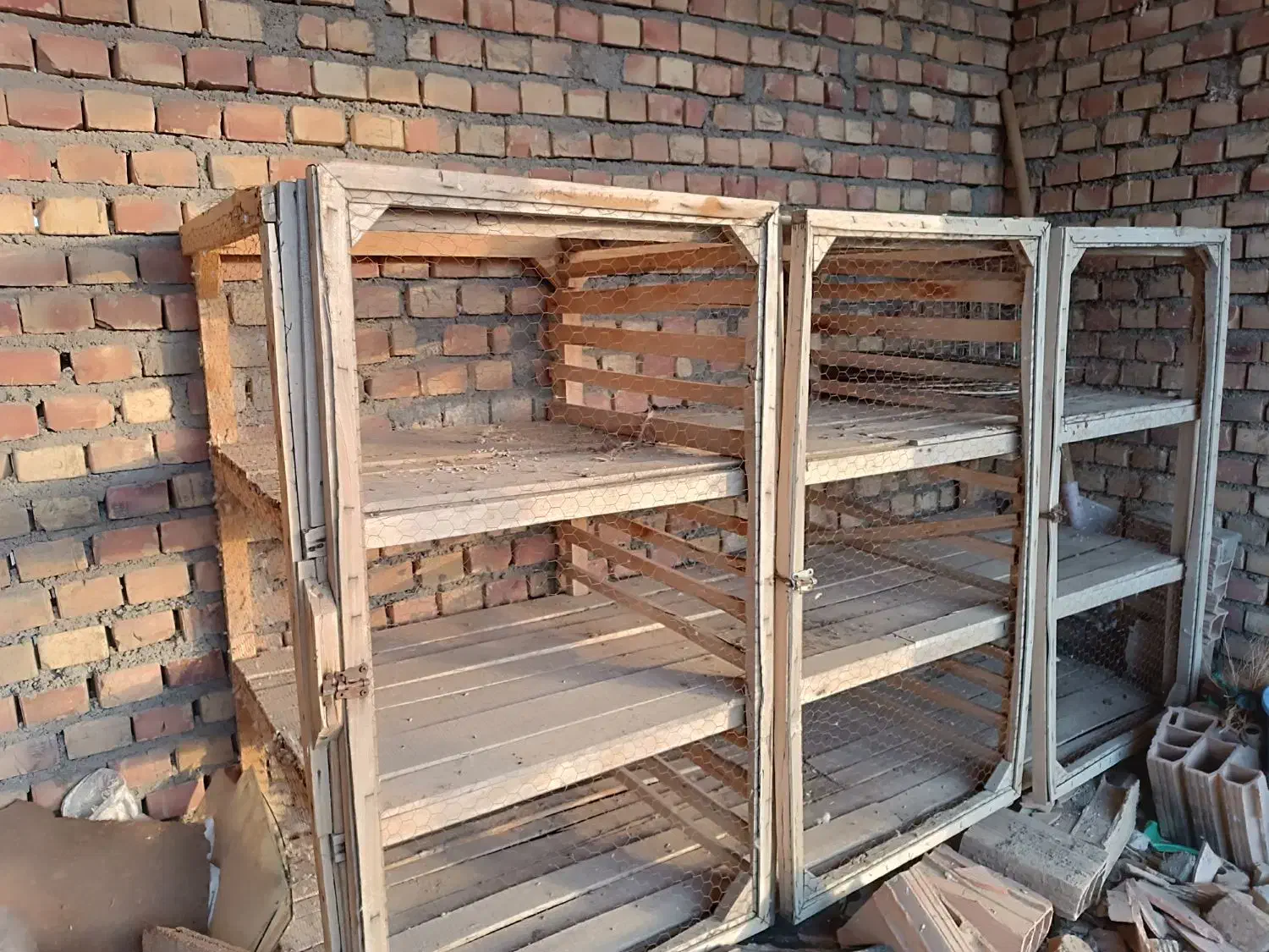 قفس|لوازم جانبی حیوانات|جلگه رخ, |دیوار