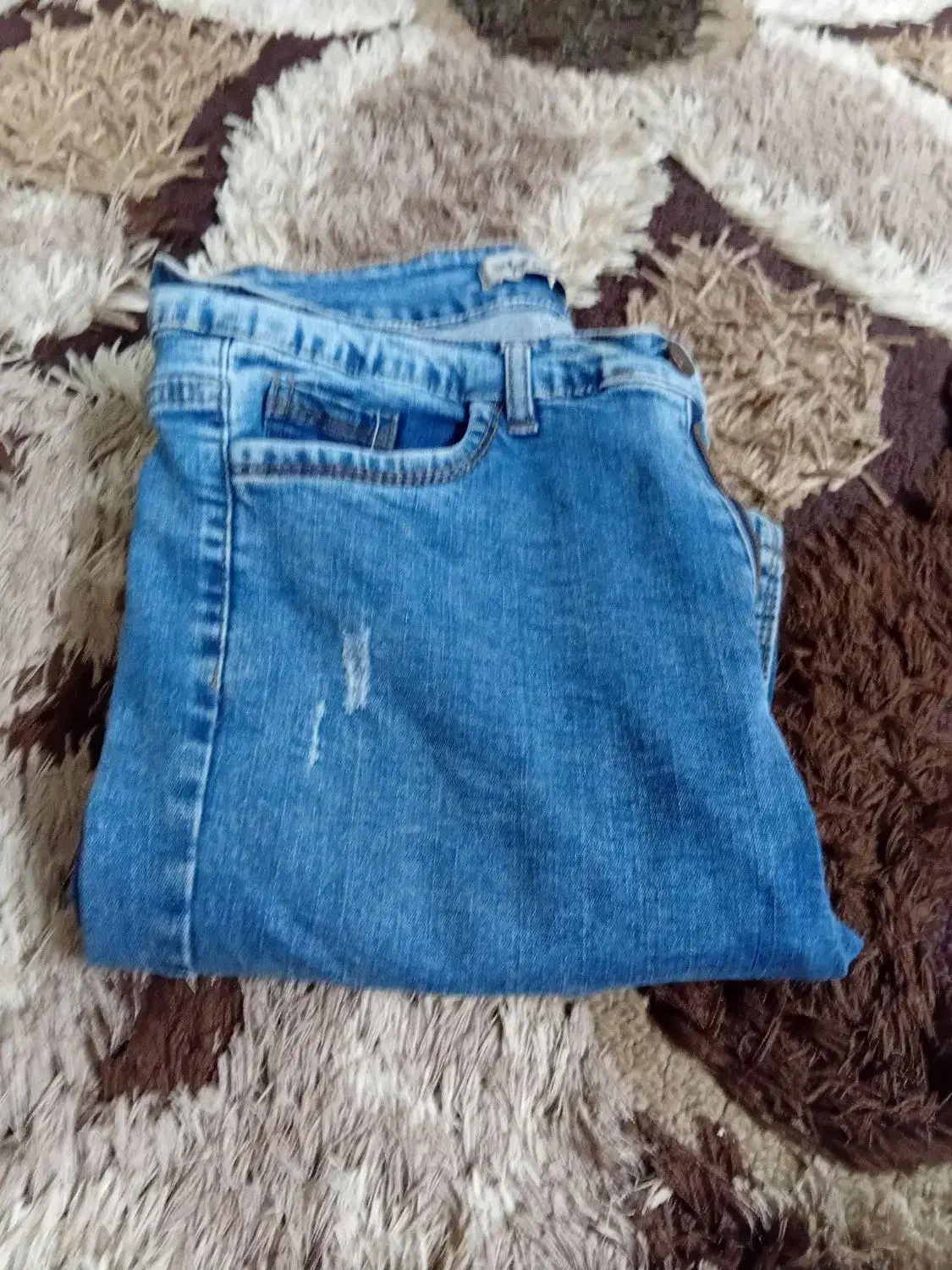 لباس درحد نو|لباس|قم, باسکول|دیوار