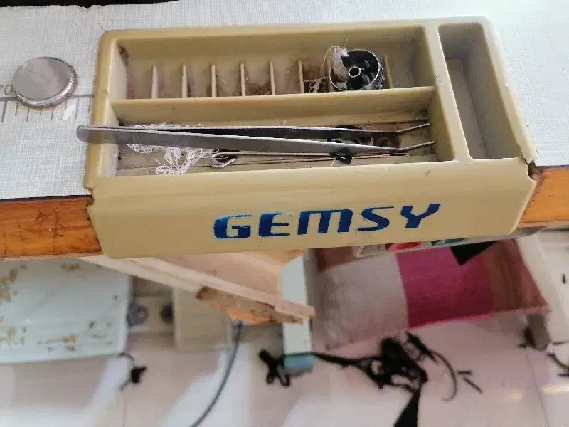 5نخ سردوز|چرخ خیاطی و ریسندگی|هشتگرد, مدرس|دیوار