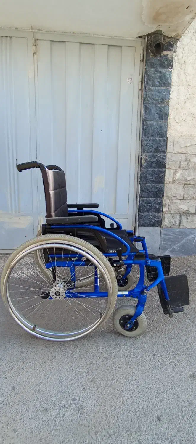 ویلچرهای ایرانی و خارجی برقی و دستی|آرایشی، بهداشتی، درمانی|خمینیشهر, |دیوار