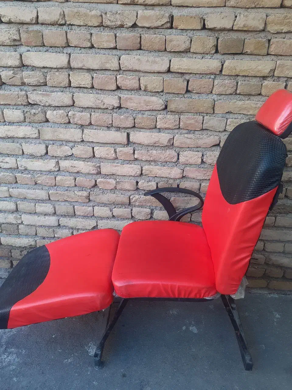 صندلی آرایشگری|آرایشگاه و سالن‌های زیبایی|مرند, |دیوار