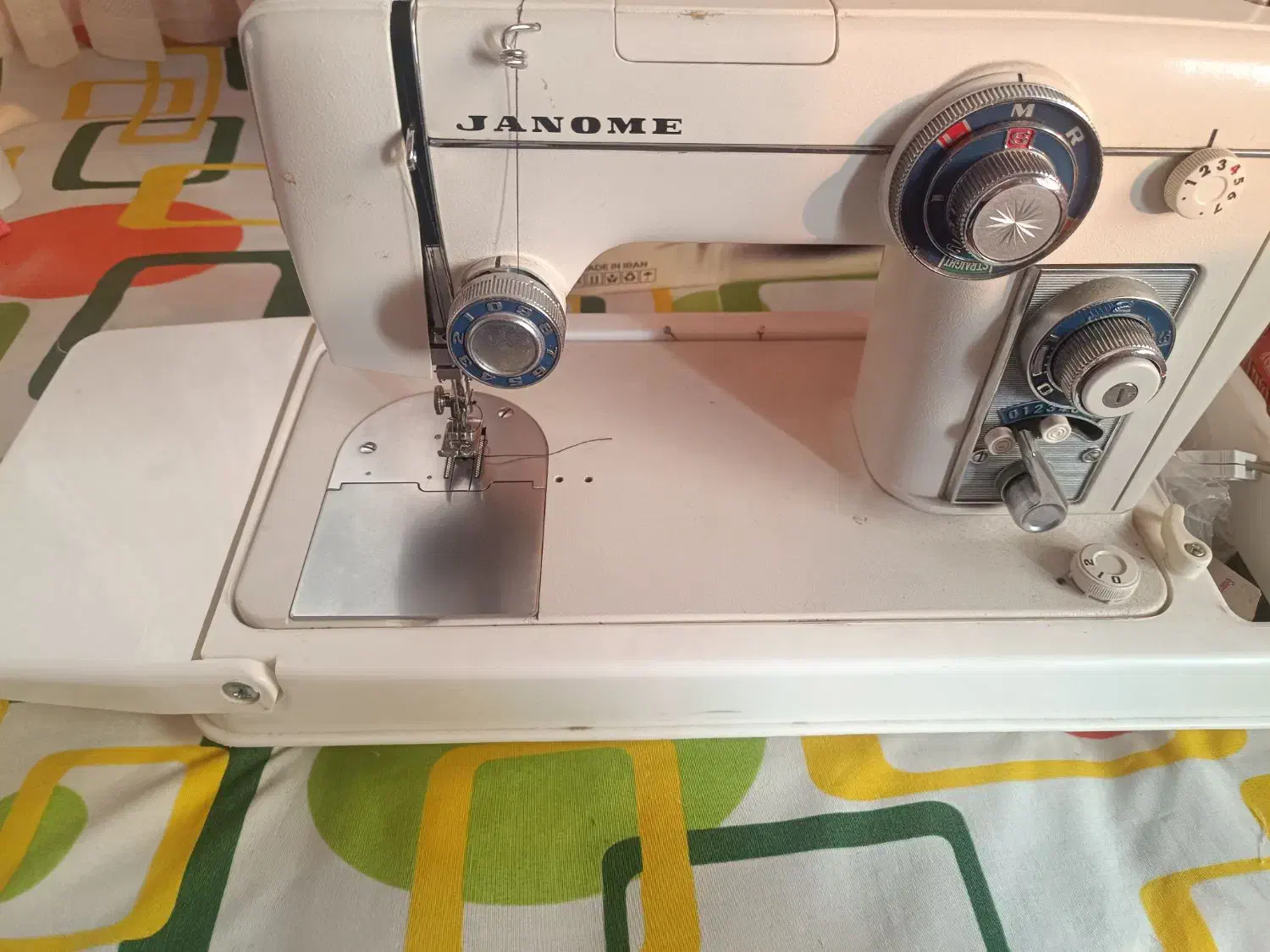 چرخ خیاطی ژانومه ۸۰۱ نیمه صنعتی نو|چرخ خیاطی و ریسندگی|رشت, حومه رشت|دیوار