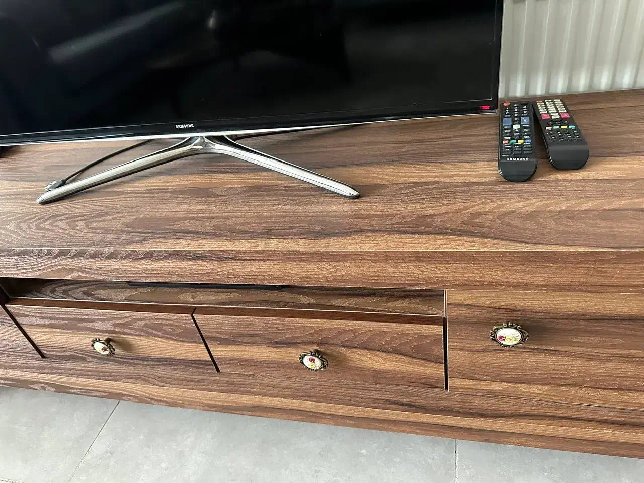 میز تلوزیون|میز تلویزیون|مشهد, دانشجو|دیوار