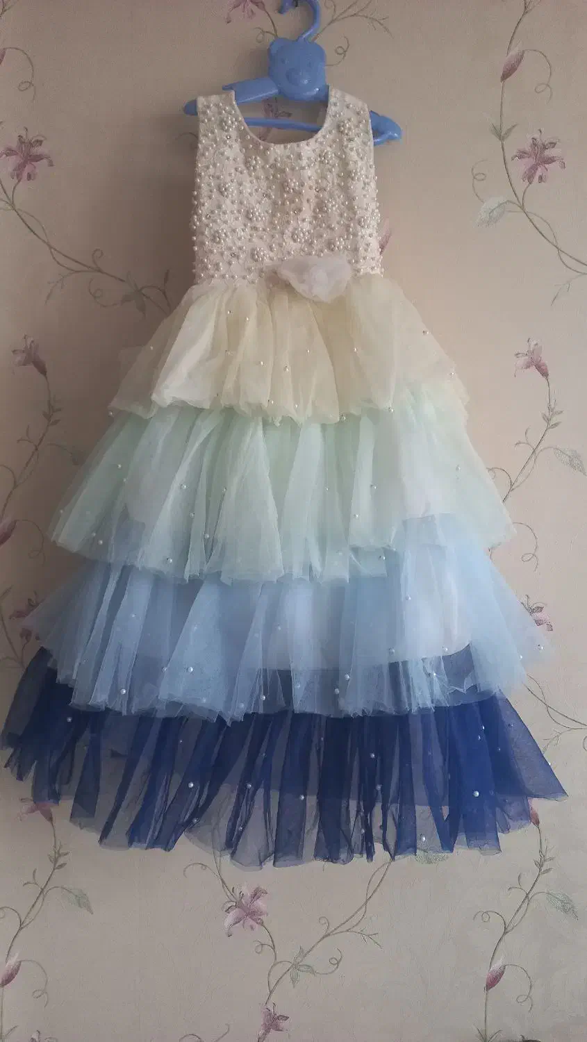 لباس عروس دخترانه|کفش و لباس بچه|گلبهار, شهر جدید گلبهار|دیوار