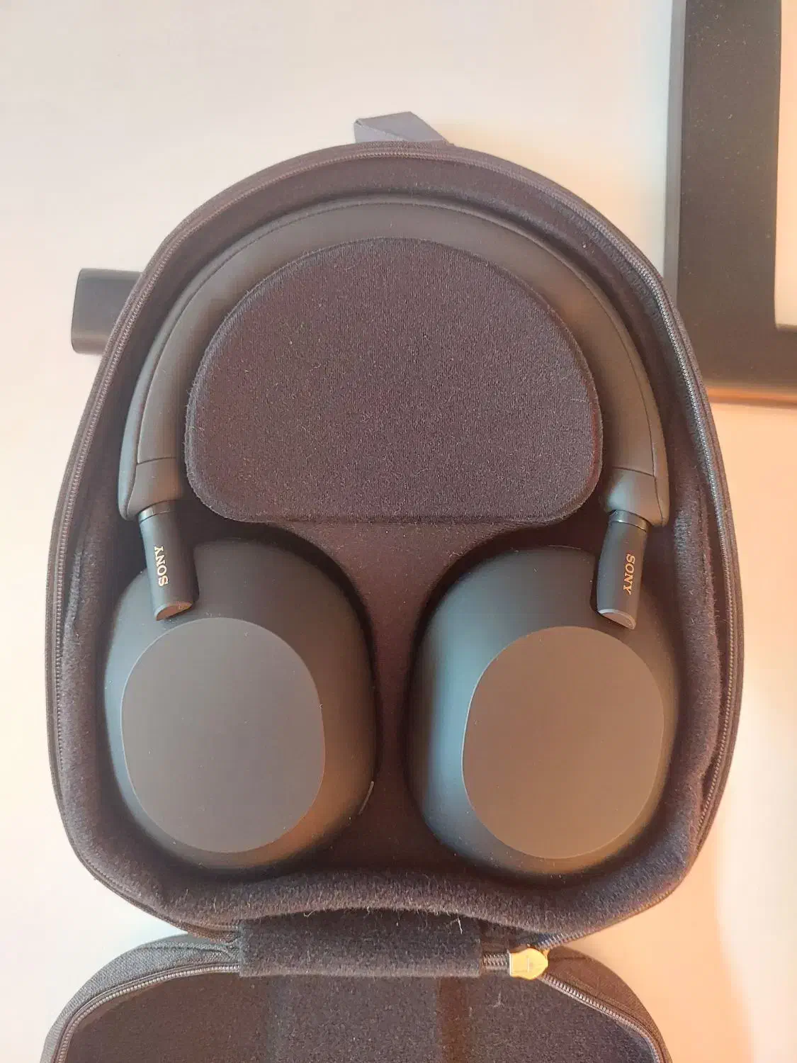 هدفون سونی ۱۰۰۰xm5 نو و ۱۹ ساعت استفاده شده|لوازم جانبی موبایل و تبلت|تهران, اختیاریه|دیوار