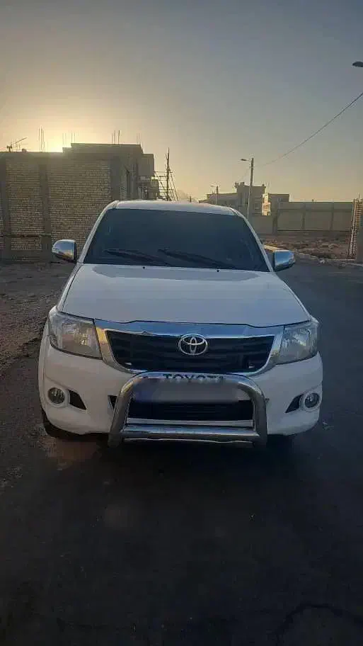 تویتا هایلوکس ۲۰۱۳|خودرو سواری و وانت|تهران, پامنار|دیوار