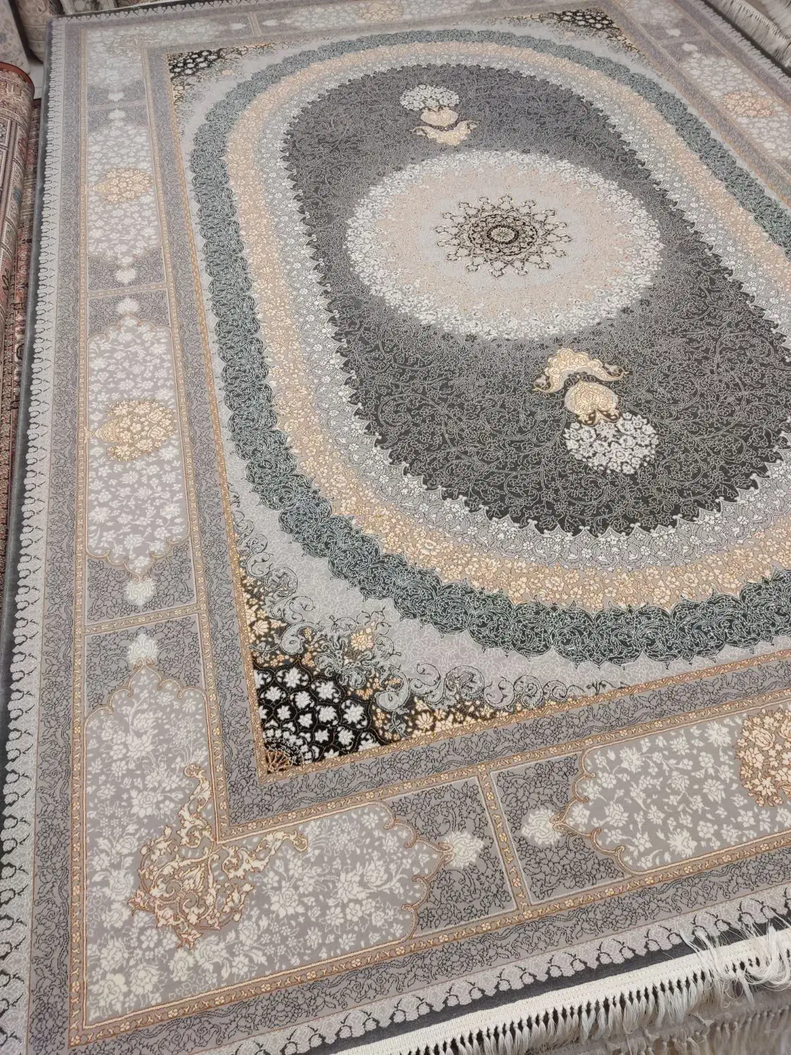 فرش ماشینی طرح صدرا زغای|فرش|اصفهان, برزان|دیوار