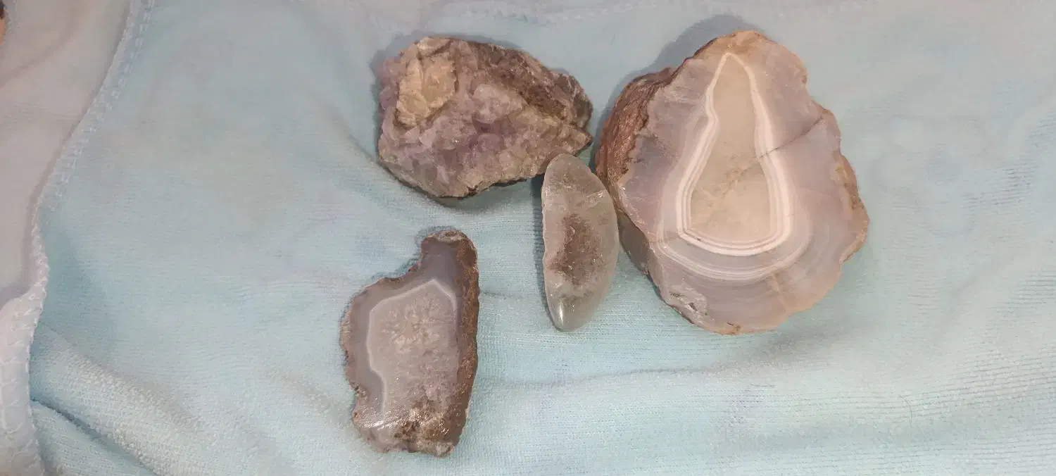 انواع سنگ ژئود آمیتیس و غیره|کلکسیون و سرگرمی|هشتگرد, شهرک ولیعصر (مصلی)|دیوار