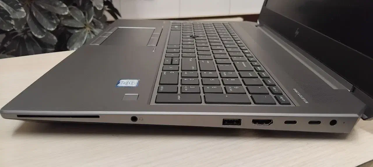 لپ تاپ حرفه ای با 6 گیگ گرافیک|رایانه همراه|کاشان, رجایی|دیوار