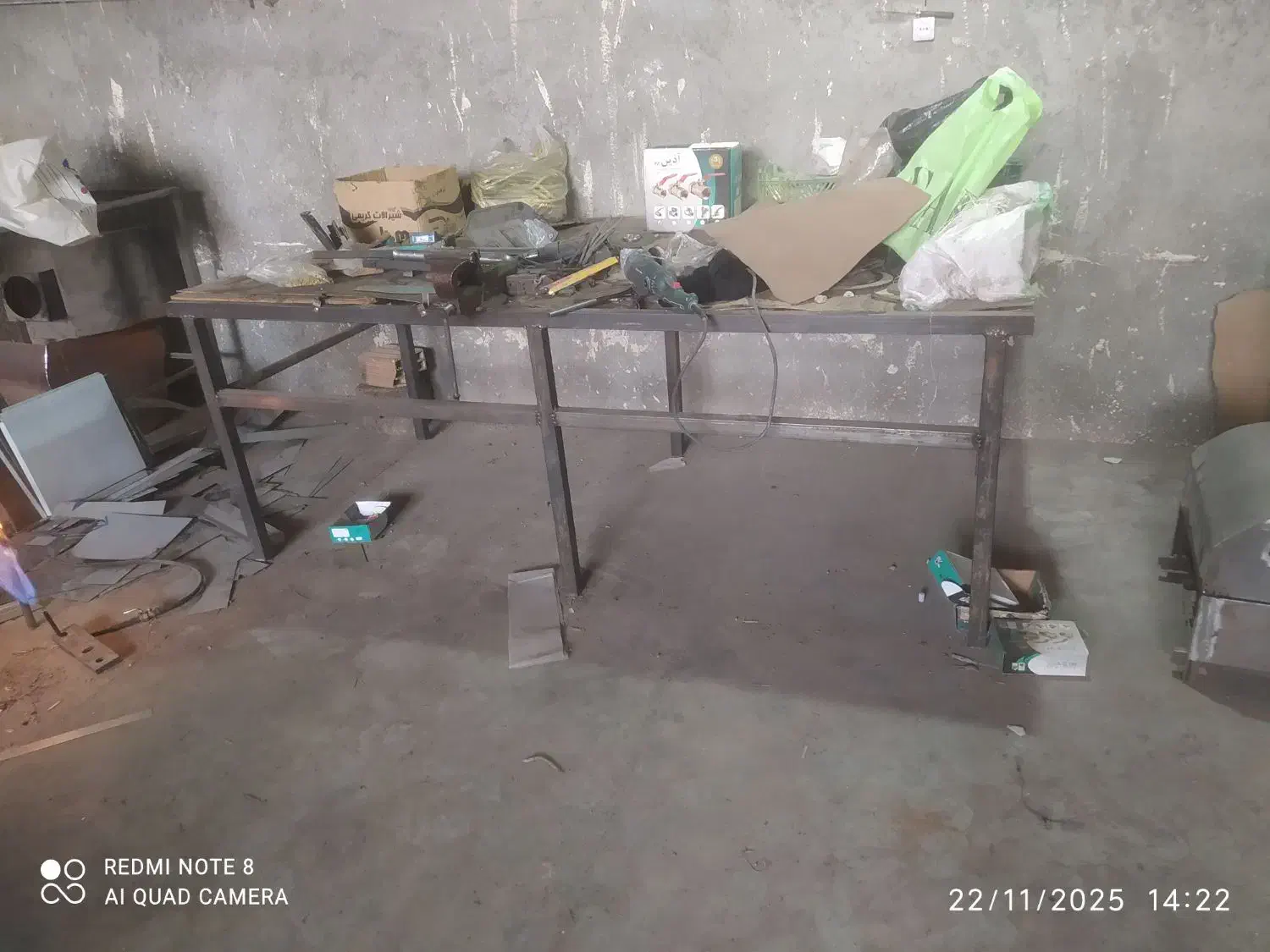 میز کامپیوتر.میز آهنی .سبک و سنگین.کمد فلزی|حراج|تبریز, |دیوار