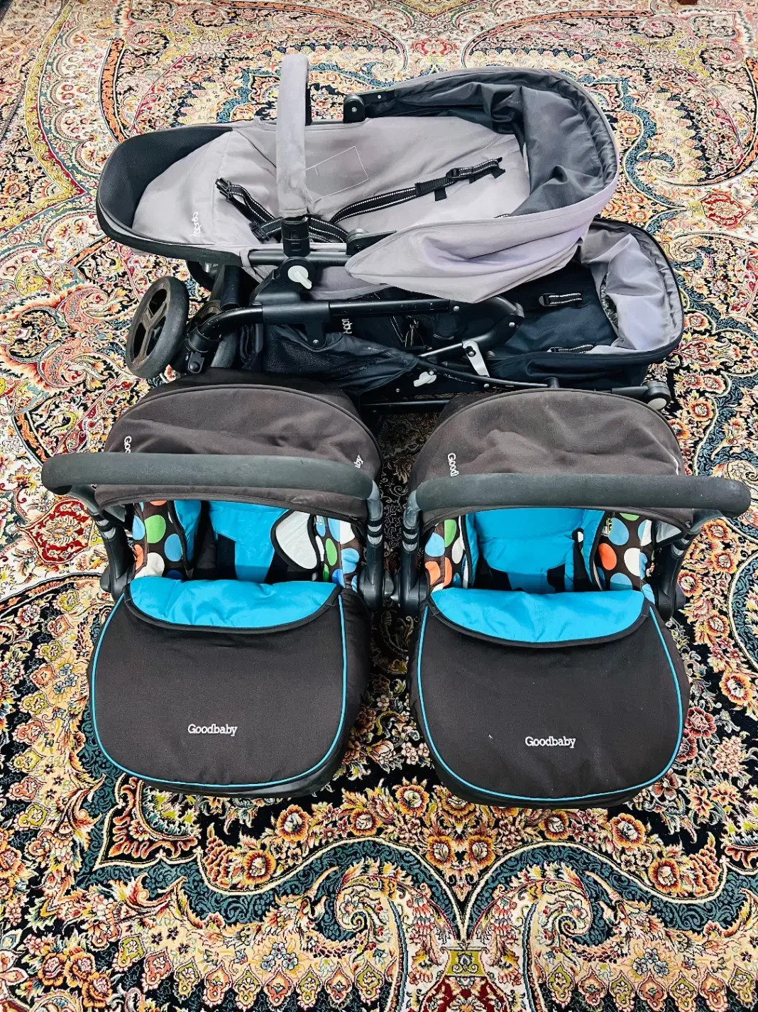 کالسکه دو قلو گودبیبی همراه کریر صندلی ماشین شو|کالسکه و لوازم جانبی|تهران, مینیسیتی (شهرک نفت)|دیوار