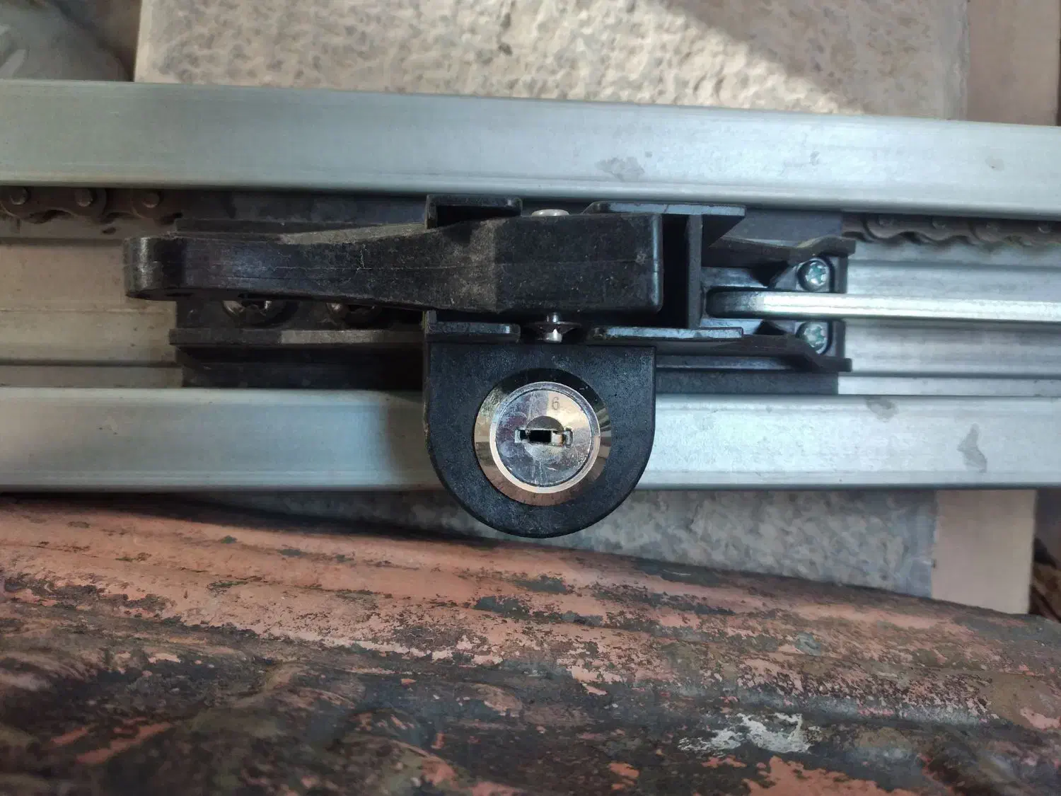 موتور در برقی ریلی یونیورسال کارکرده|مصالح و تجهیزات ساختمان|اصفهان, گرکان|دیوار