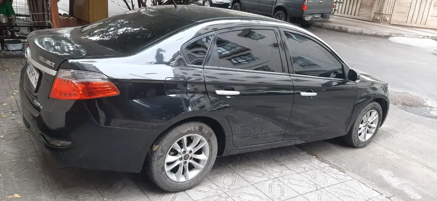 برلیانس h330 موتور بزرگ اتومات مدل ۹۷|خودرو سواری و وانت|رشت, بلوار گیلان|دیوار