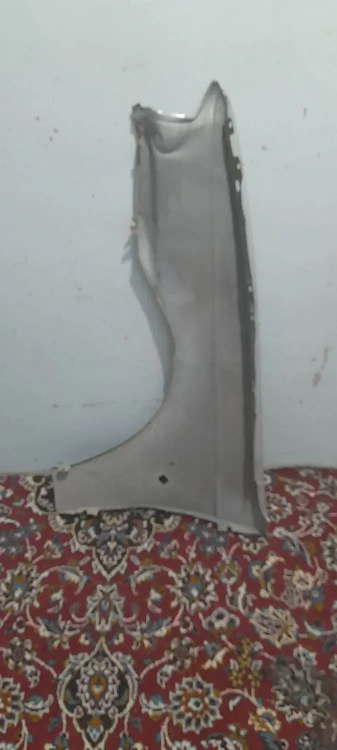 گلگیر پژو ۴۰۵ فابریک پژو فقط نیاز به صافکاری|قطعات یدکی و لوازم جانبی|شادگان, |دیوار