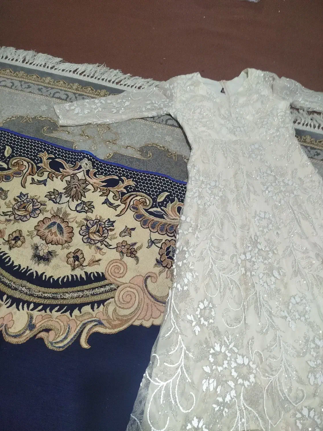 لباش جشن عروس سفید زنانه|لباس|فولادشهر, مسکن مهر فولادشهر|دیوار