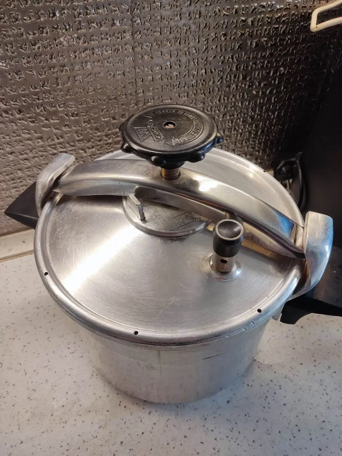 زود پز شش لیتری  مارک ( سب )seb|ظروف پخت‌وپز|پردیس, فاز ۸|دیوار