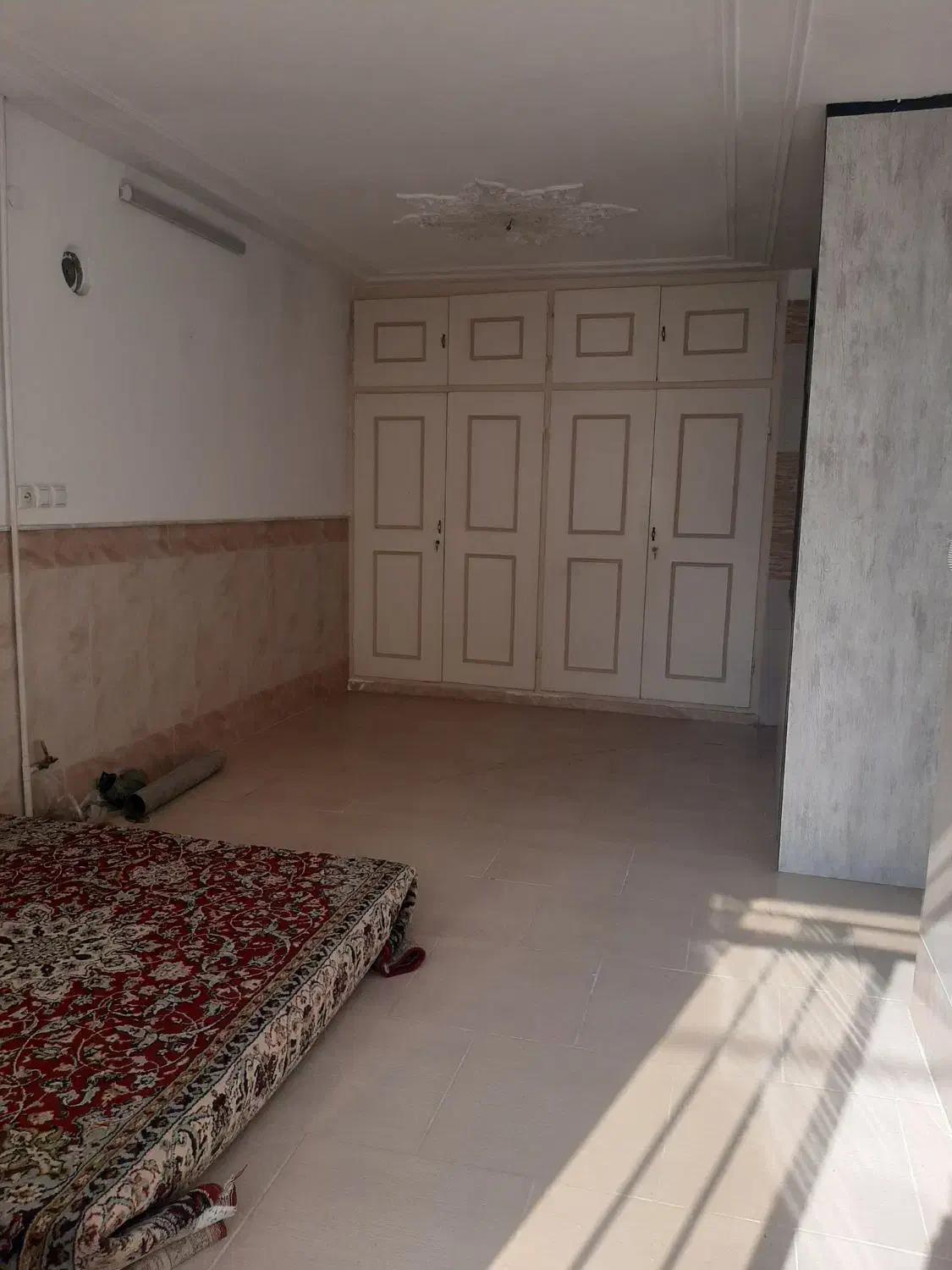 اجاره دو طبقه دربست همکف بالا ۳۰۰رهن ۱۵اجاره|اجارهٔ خانه و ویلا|قم, بکایی|دیوار