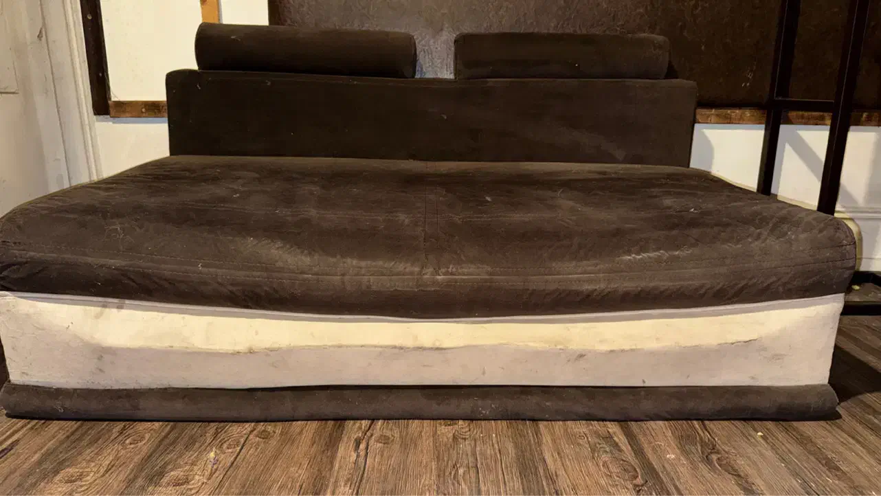 ۳ تیکه مبل ( رایگان )|مبلمان خانگی و میز عسلی|رشت, سعدی (تختی)|دیوار