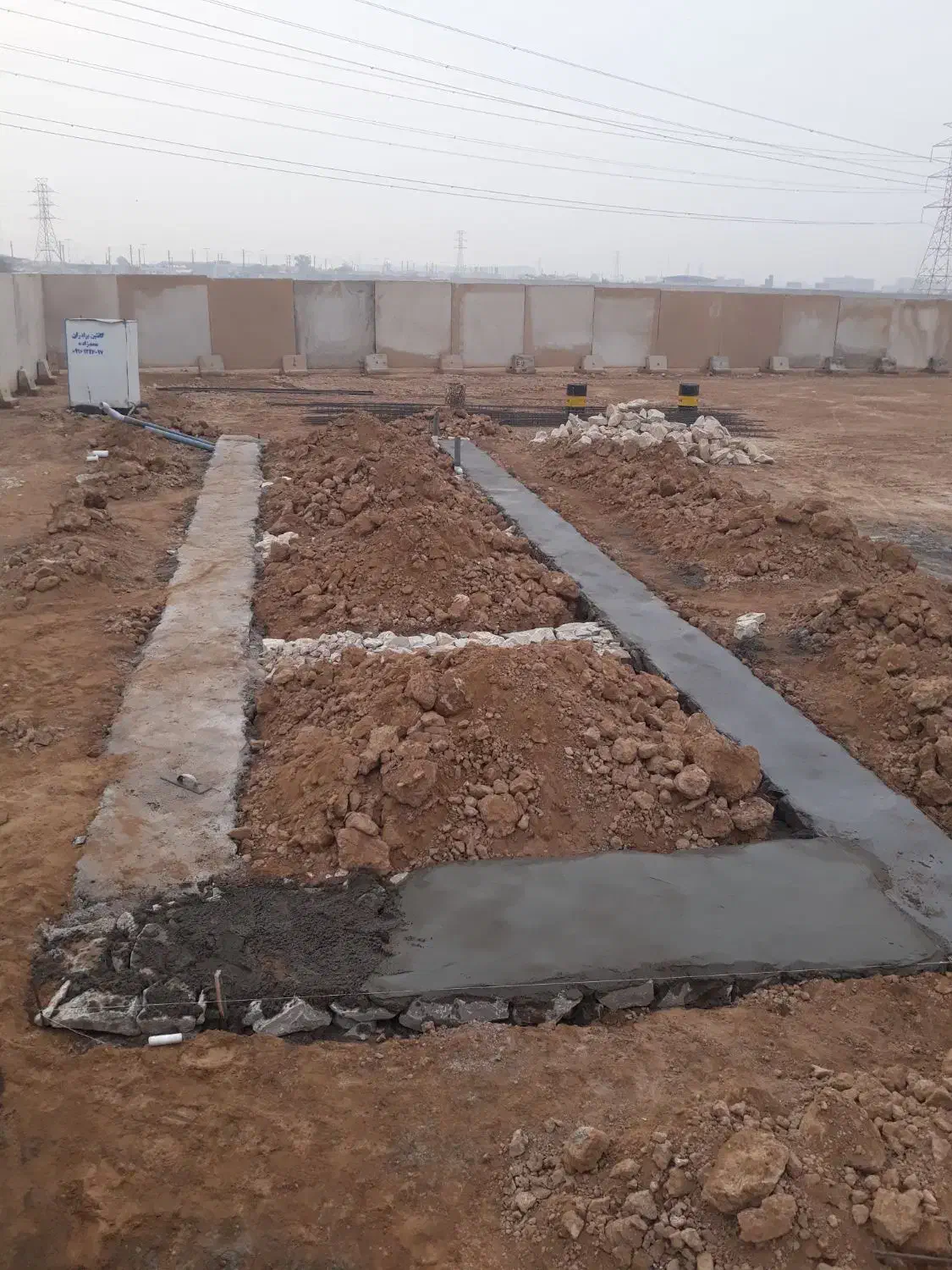 اجرای انواع کارهای بنایی سنگ کاری پی ولاشه چینی و.|خدمات پیشه و مهارت|ایذه, |دیوار