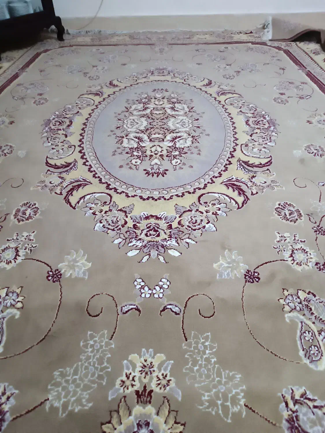 تو تخته فرش ۱۲متری به رنگ گردویی|فرش|الوند, |دیوار