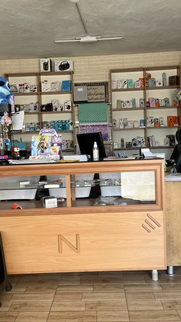 ویترین مغازه|فروشگاه و مغازه|بندر انزلی, تختی|دیوار