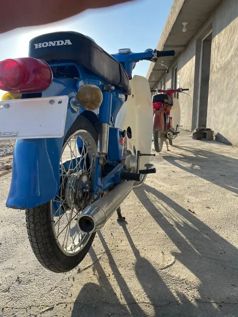 دو عدد موتور سیکلت هوندا ۷۰ ژاپن|موتورسیکلت|مهر, |دیوار