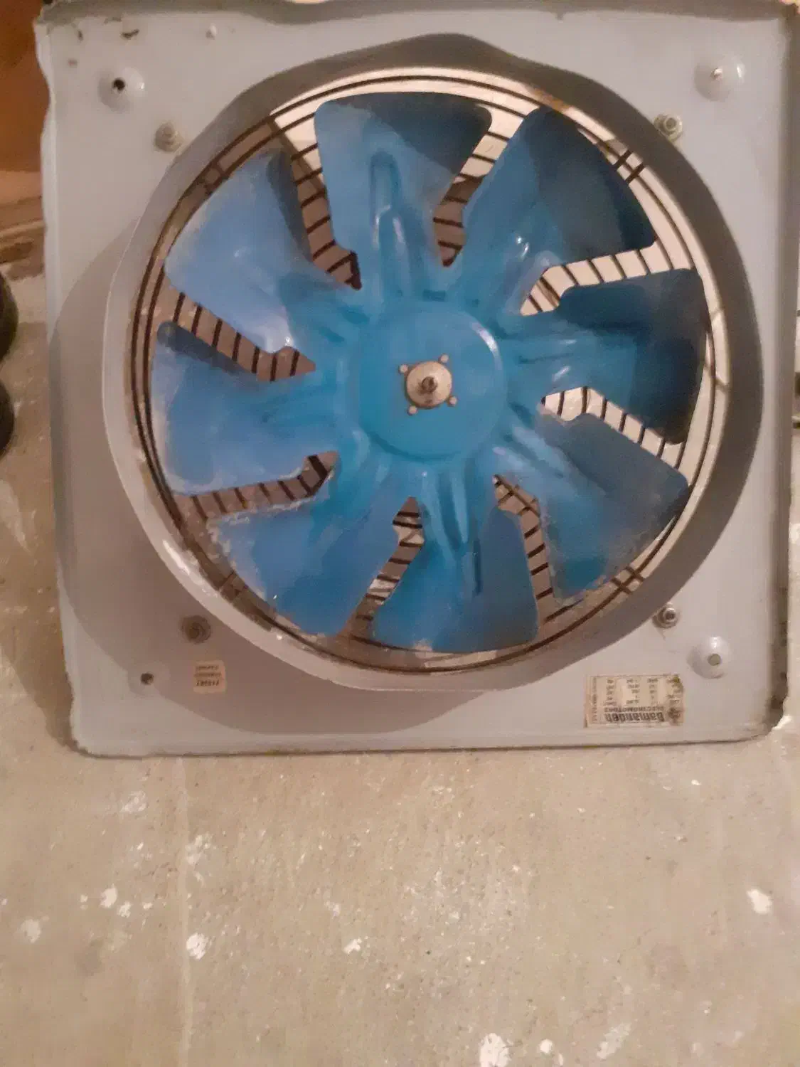 پنکه وفن هواکش|پنکه و تصفیه‌کنندهٔ هوا|مسجد سلیمان, |دیوار