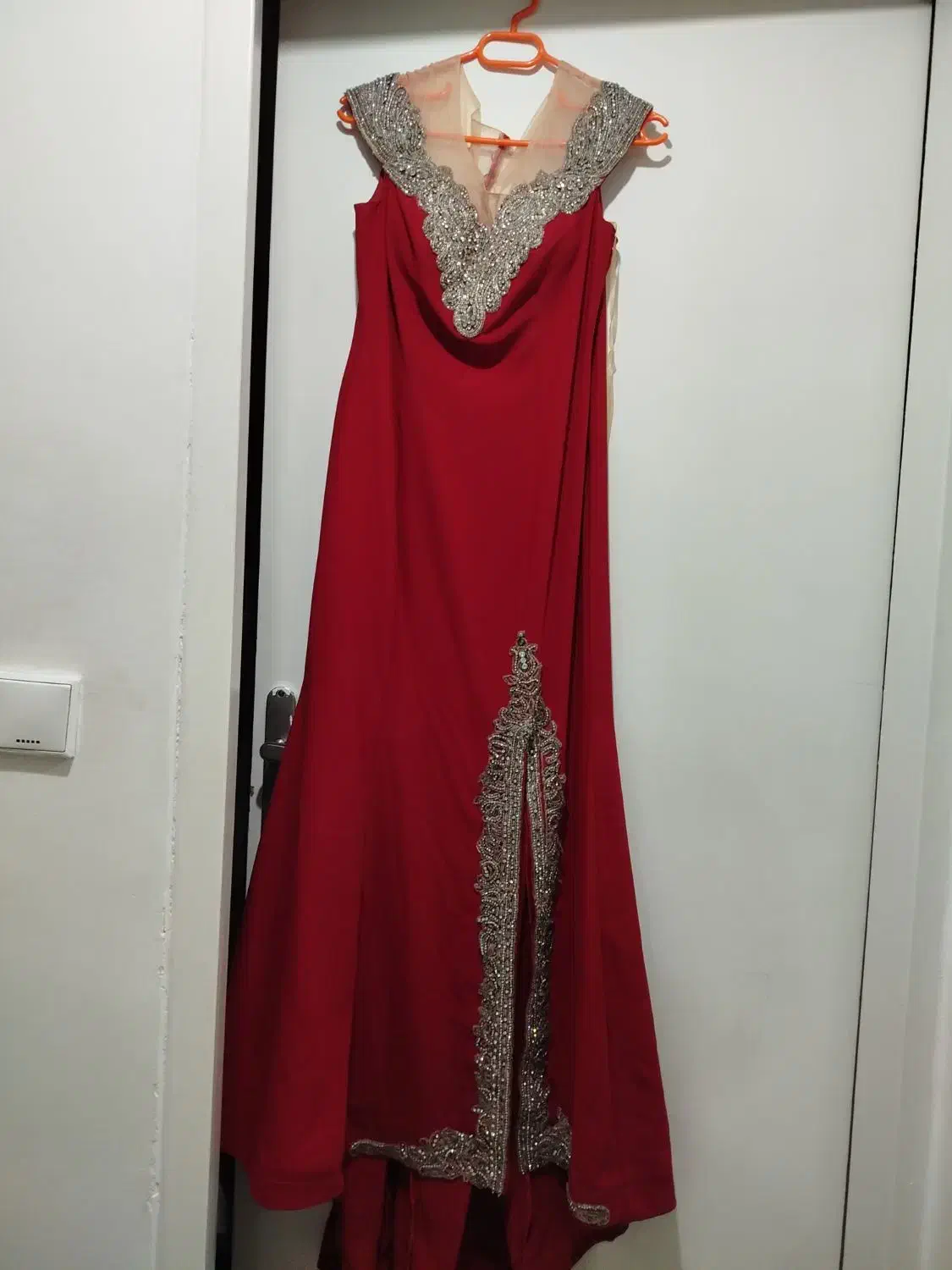 پیراهن مجلسی|لباس|هشتگرد, شهرک بعثت|دیوار