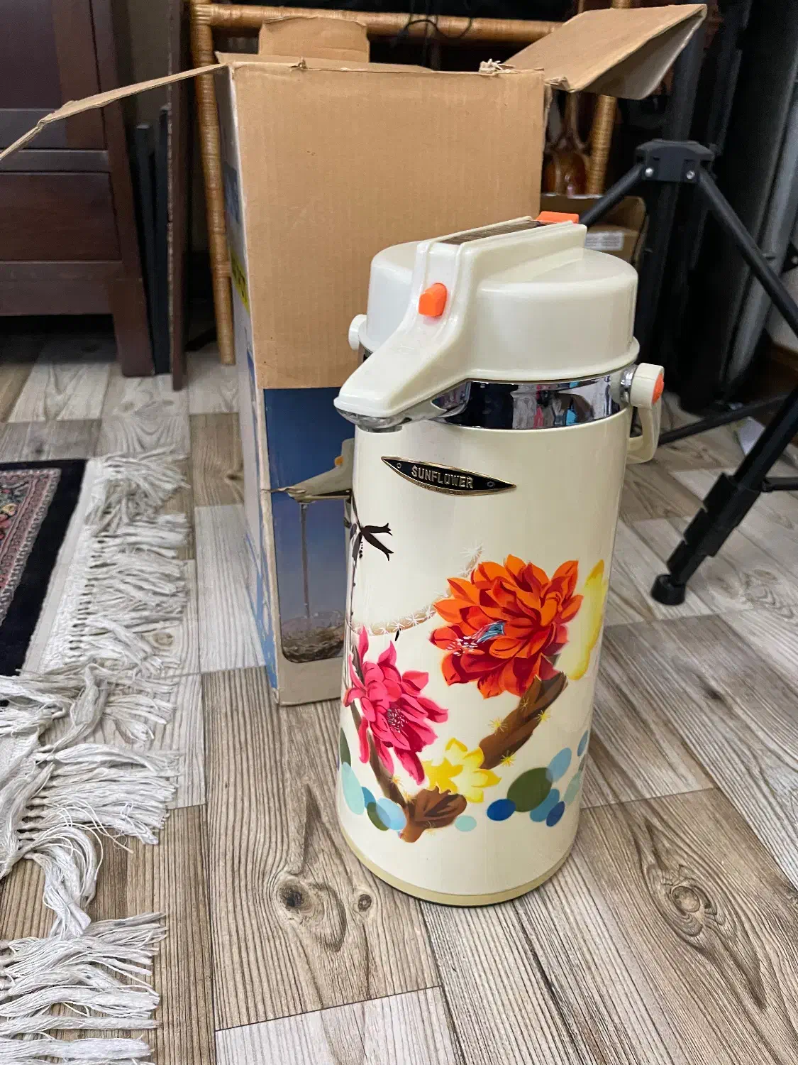 فلاسک چای قدیمی|قوری، کتری، قهوه‌ساز دستی|تهران, شهران جنوبی|دیوار