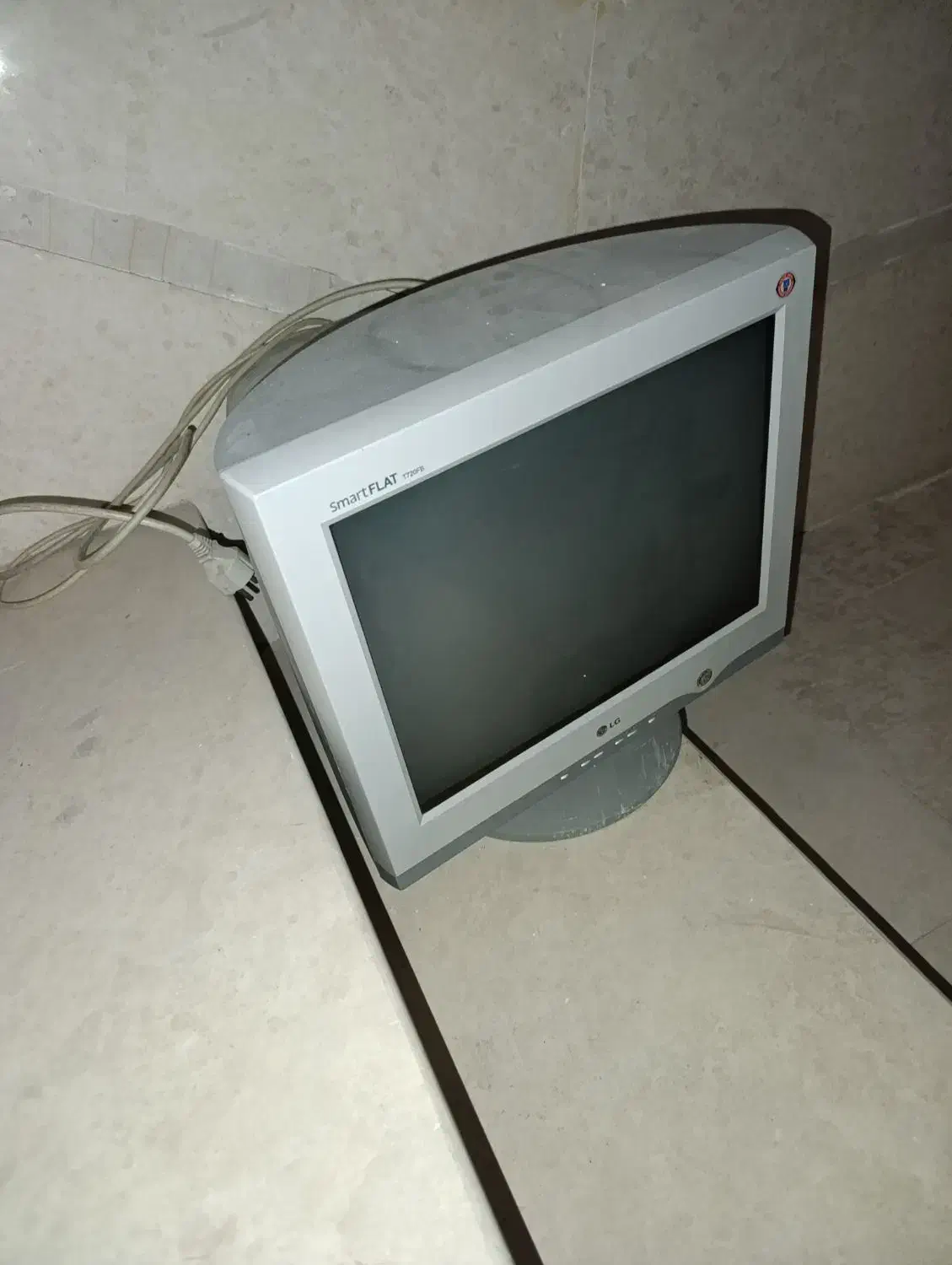 مانیتور ال جی اصلی|قطعات و لوازم جانبی رایانه|ملایر, |دیوار