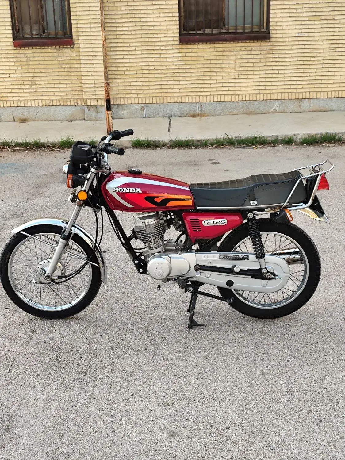 موتور هوندا ۱۲۵|موتورسیکلت|شیراز, مسلم|دیوار