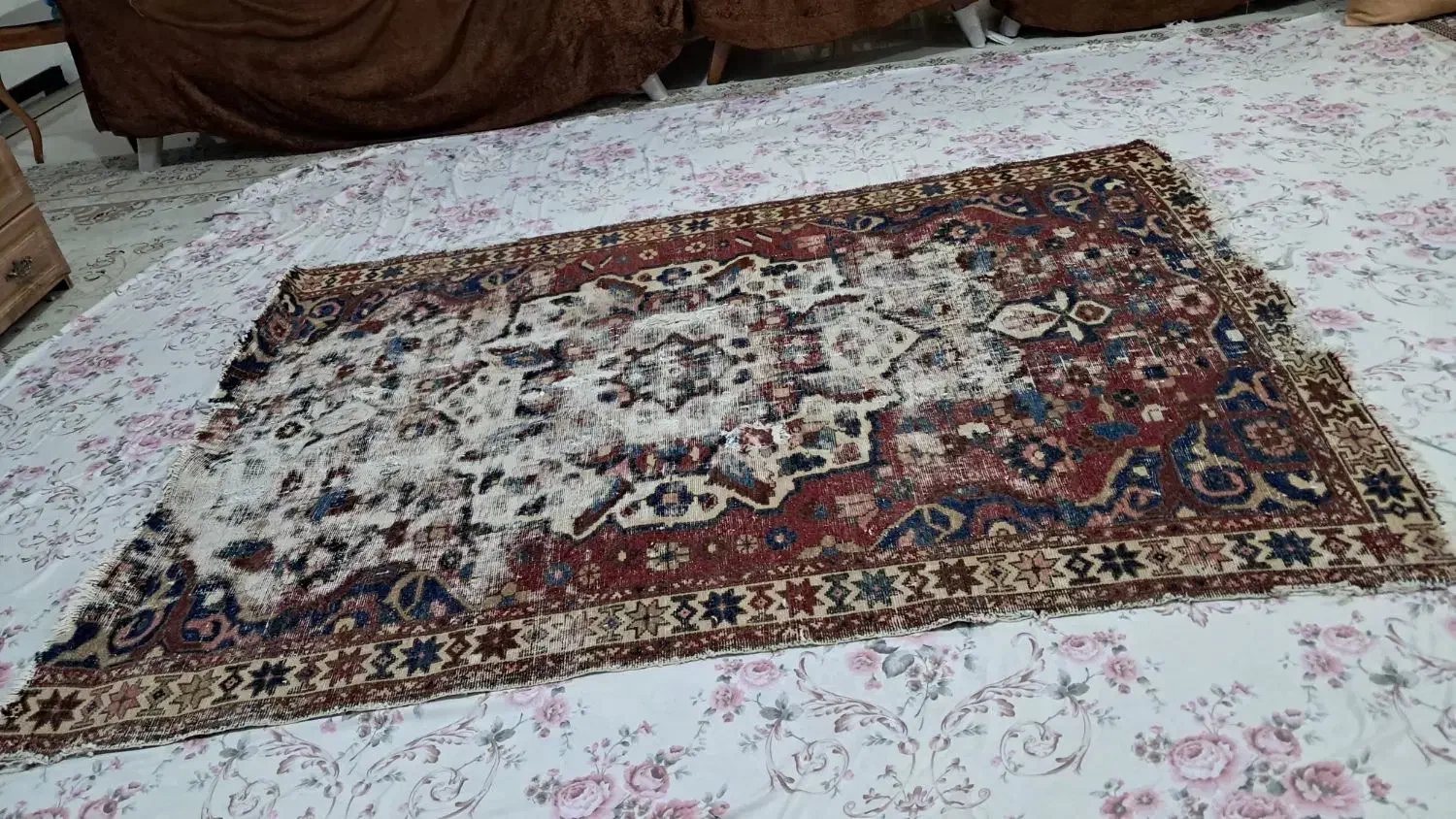 فرش عتیقه دست بافت|فرش|شاهین‌شهر, بانک استان|دیوار