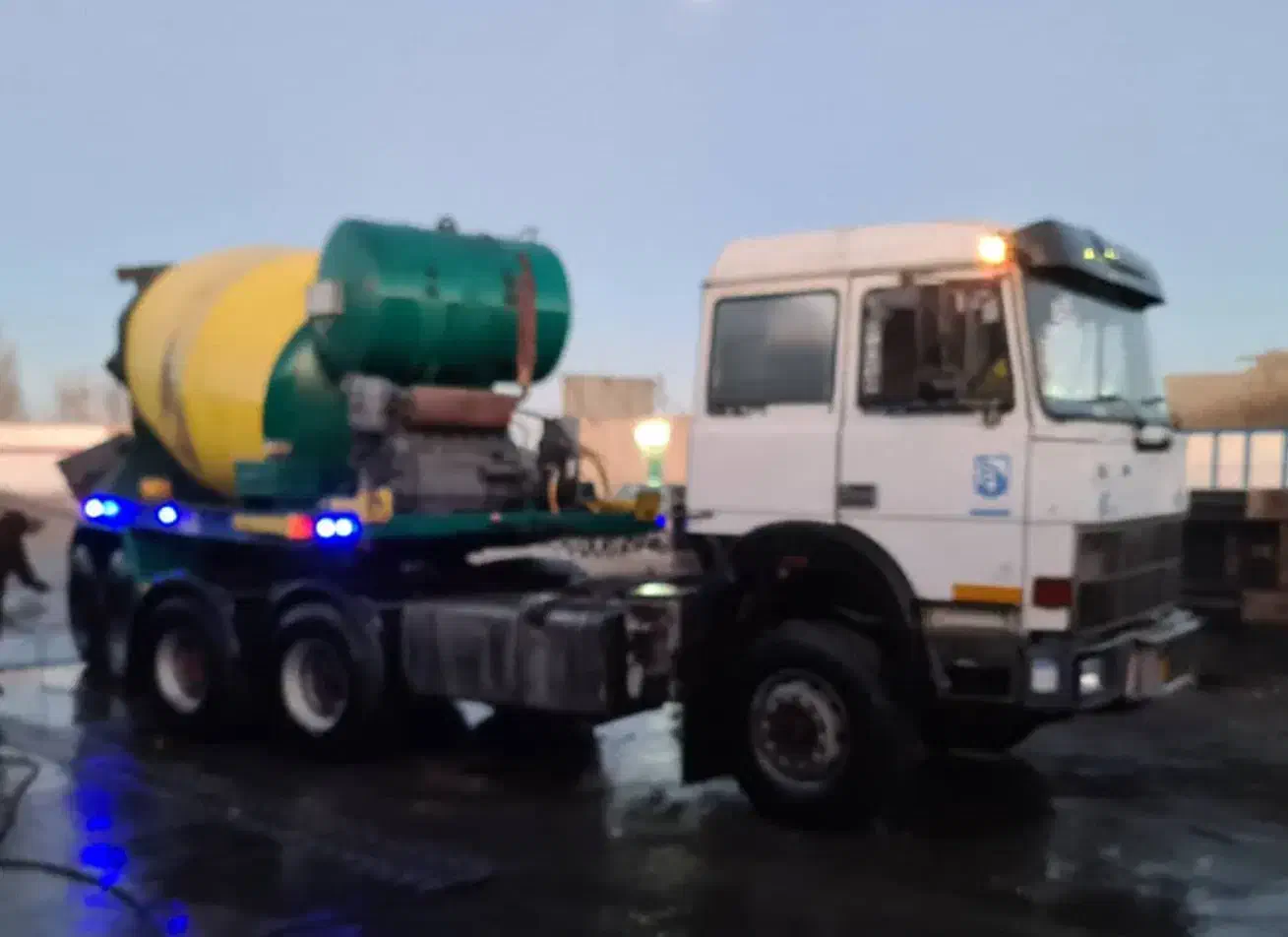 تراک میکسر اویکو ۳۳۰ و ۳۸۰|خودرو سنگین|اصفهان, اطشاران|دیوار