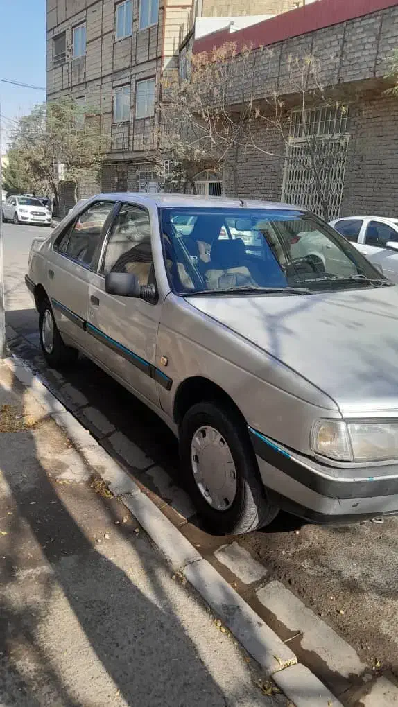 پژو ۴۰۵ مدل اواخر  ۸۵|خودرو سواری و وانت|قم, شهرک امام حسن|دیوار