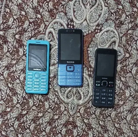 سه عدد گوشی|موبایل|نیشابور, شهرک رسولی|دیوار