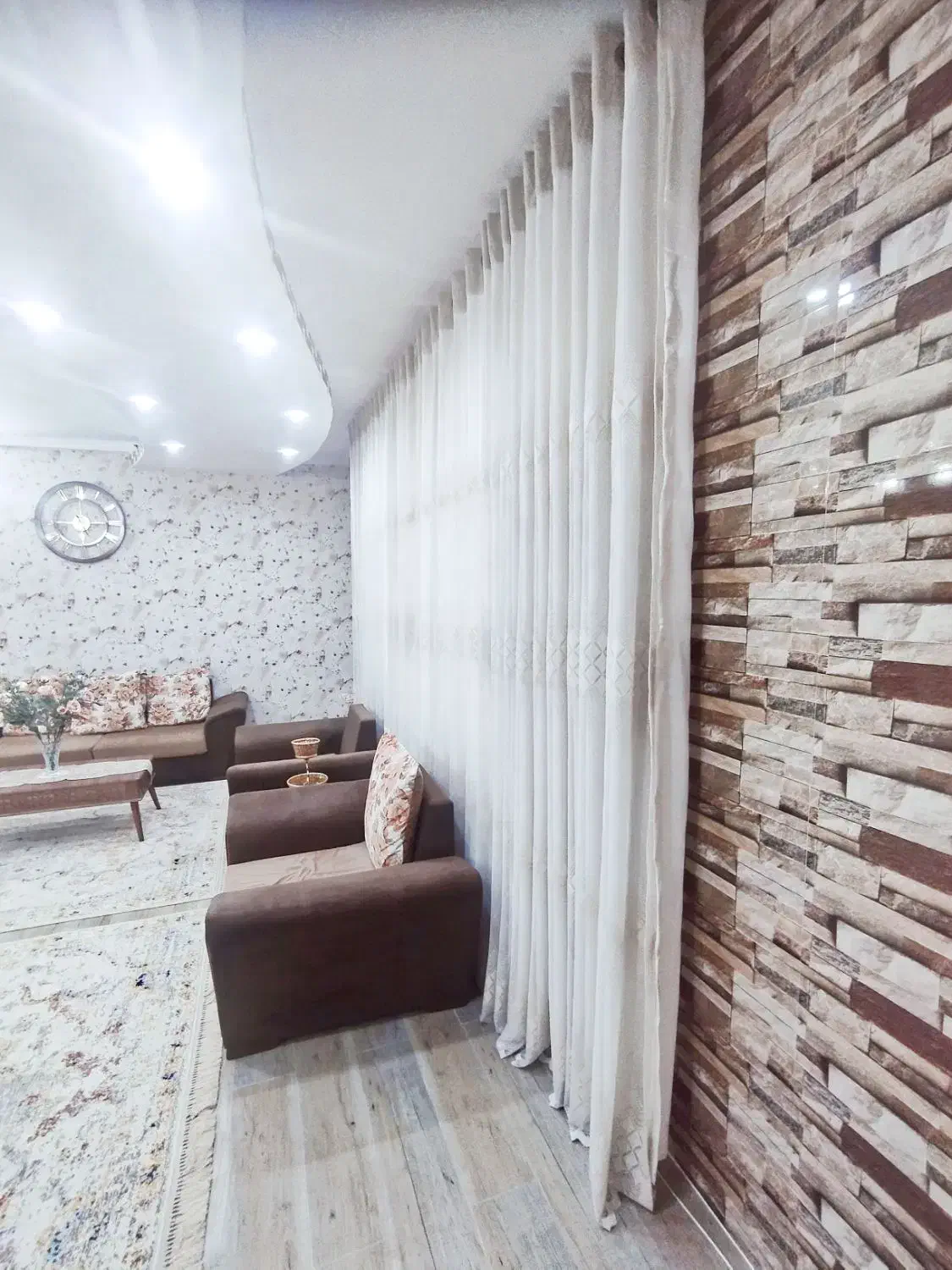 ۱۲۰متر /۳خواب/ قلب۸۰۰دستگاه|فروش آپارتمان|دورود, |دیوار