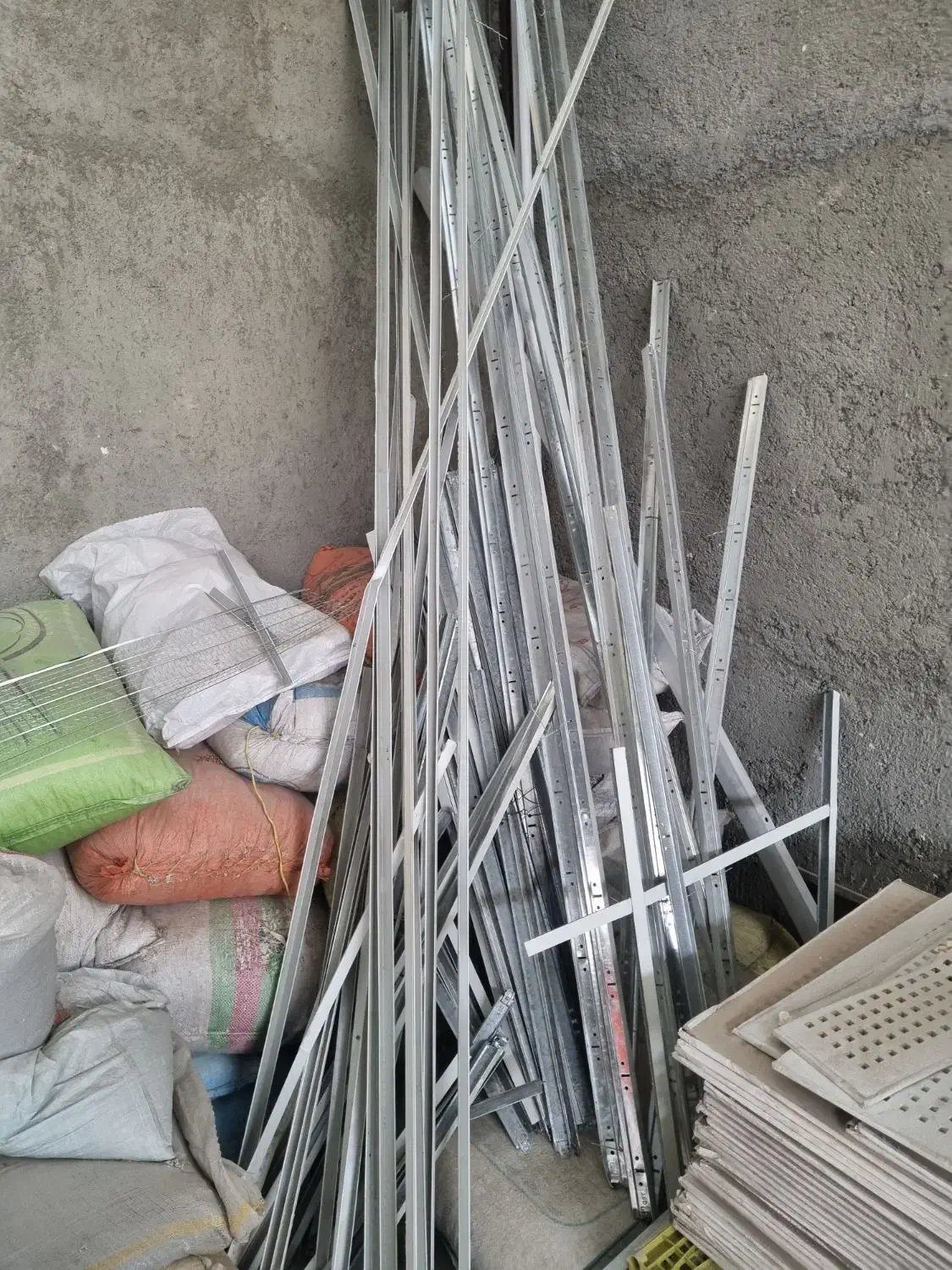 تایل ۶۰×۶۰|مصالح و تجهیزات ساختمان|همدان, |دیوار