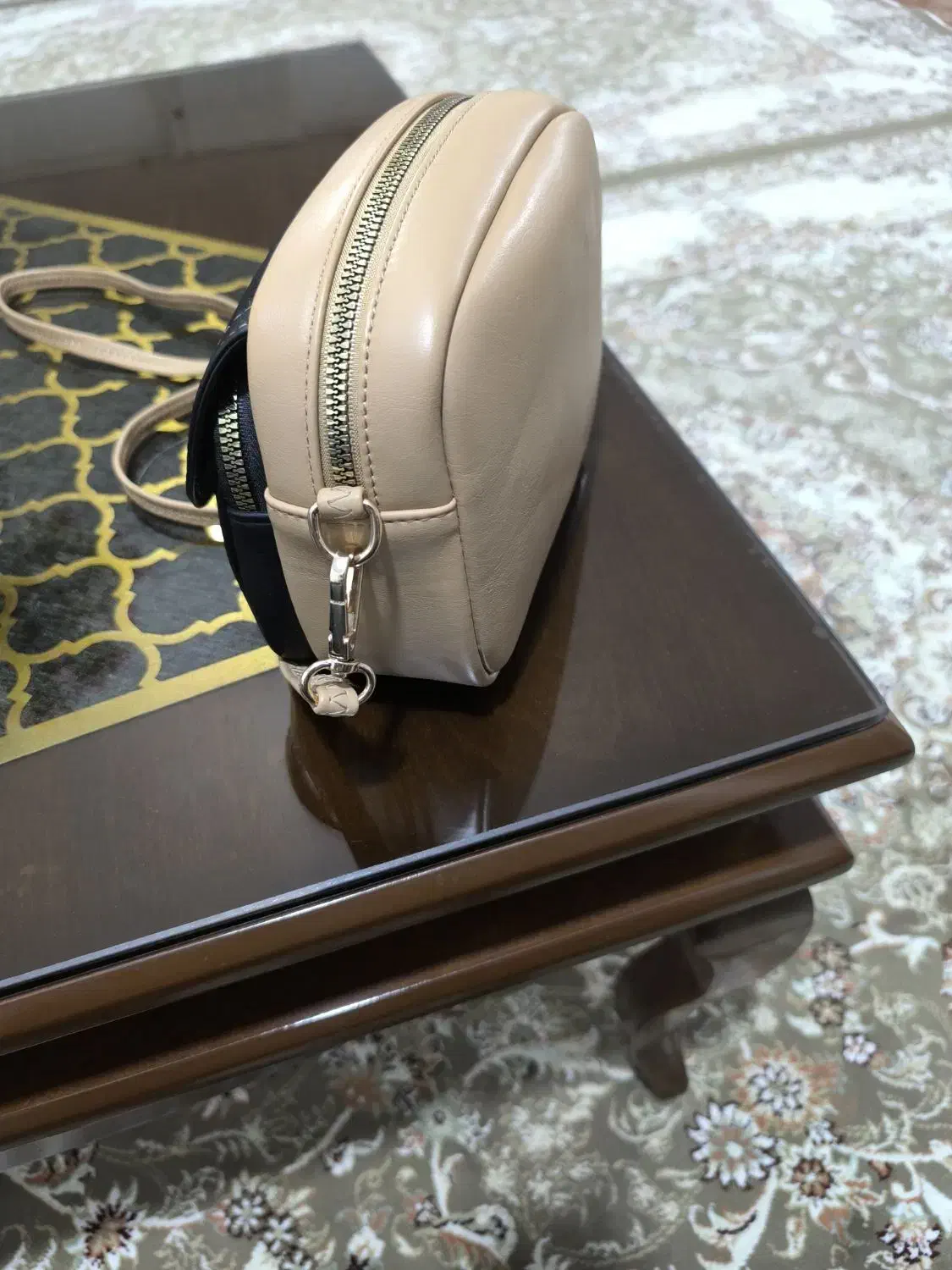 چرم مصنوعی با کیفیت|کیف، کفش، کمربند|خرمآباد, |دیوار