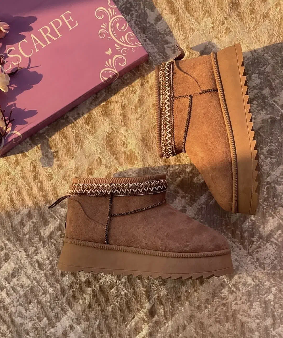 نیم بوت و اسلیپر آگ|کیف، کفش، کمربند|کرمان, |دیوار