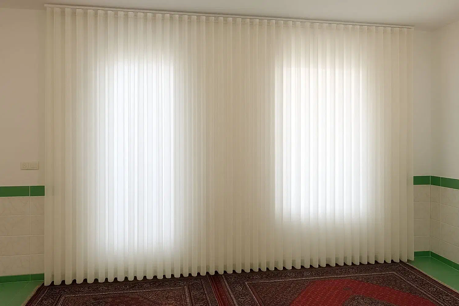 نصب انواع پرده|خدمات پیشه و مهارت|میانه, |دیوار