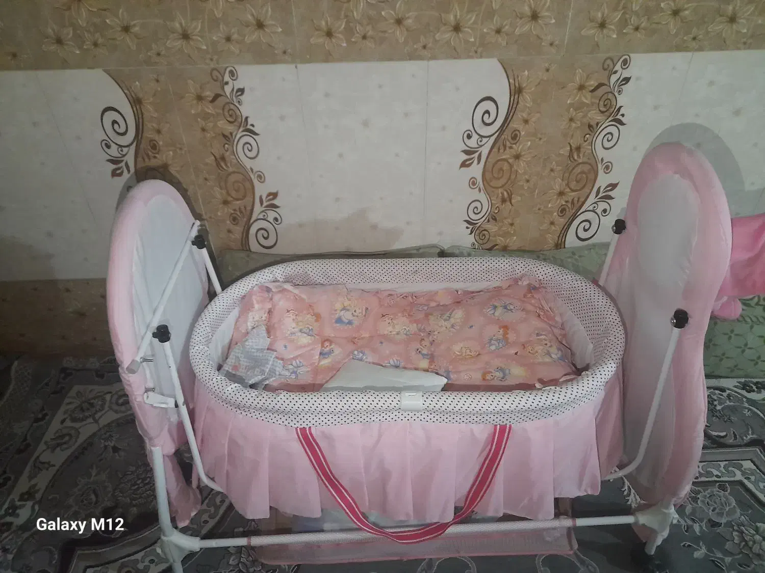 گهواره|تخت و صندلی بچه|میناب, |دیوار