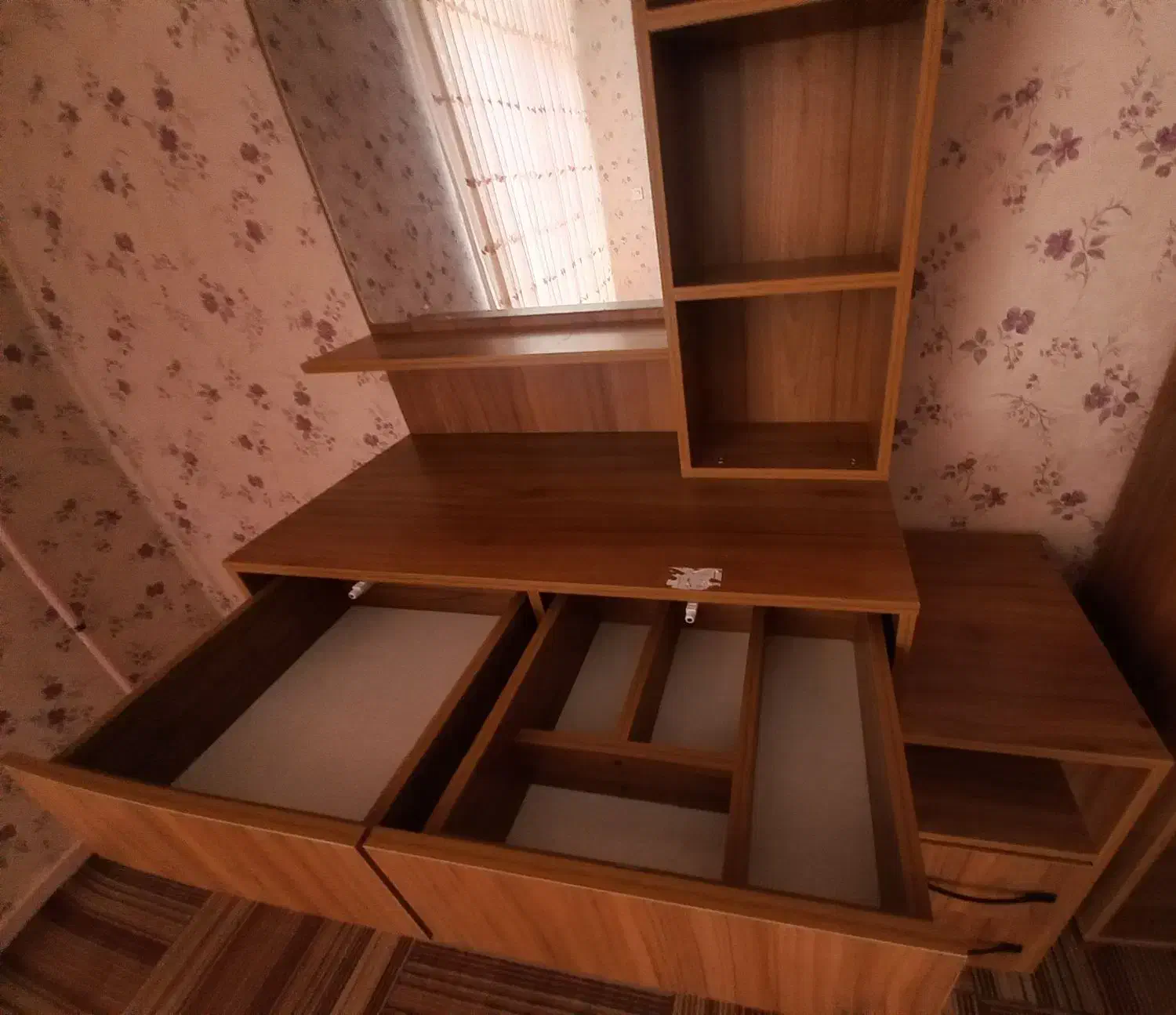 میز ارایش|تخت و سرویس خواب|قزوین, |دیوار