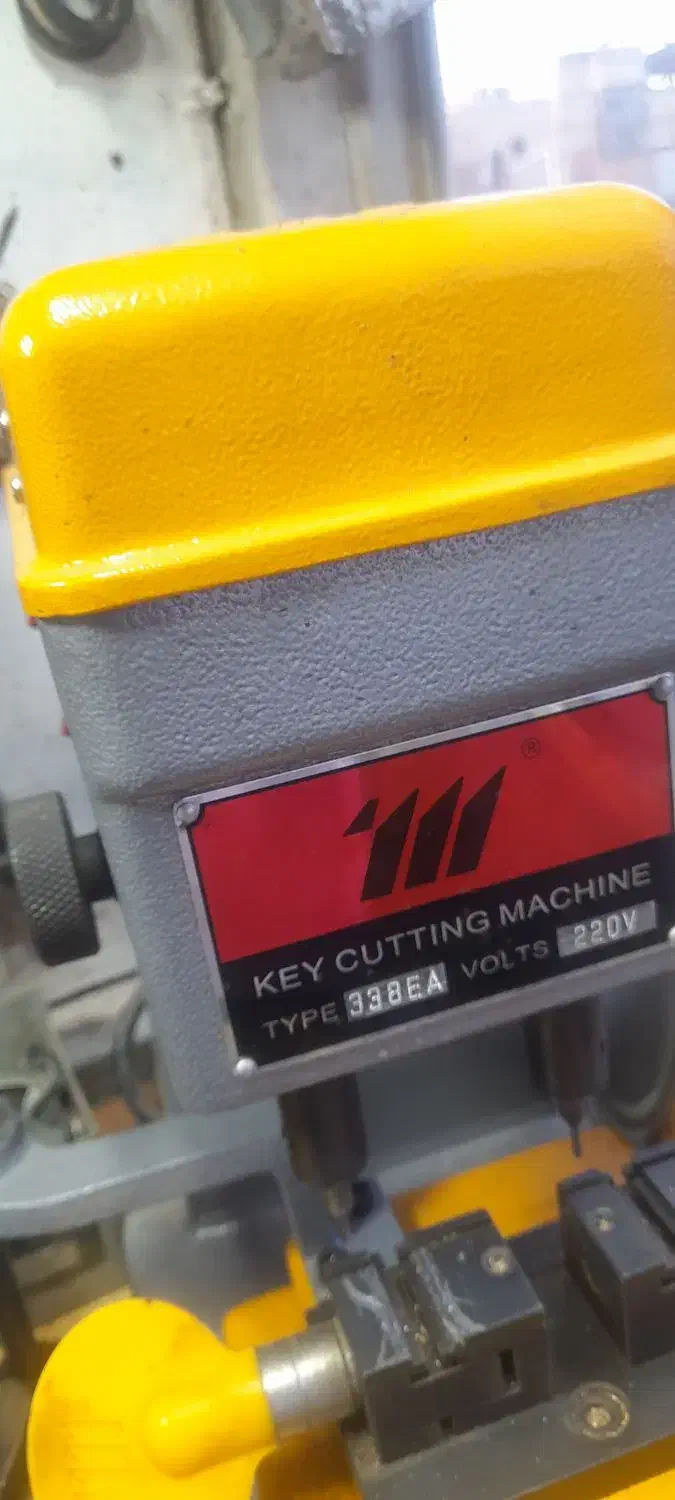 دستگاه کلید سازی نو|ابزارآلات|اسفراین, |دیوار