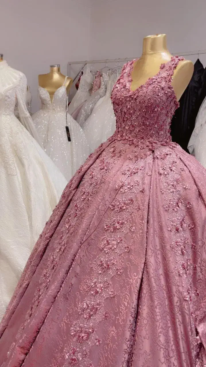 لباس عروس|لباس|مهاباد (آذربایجان غربی), |دیوار