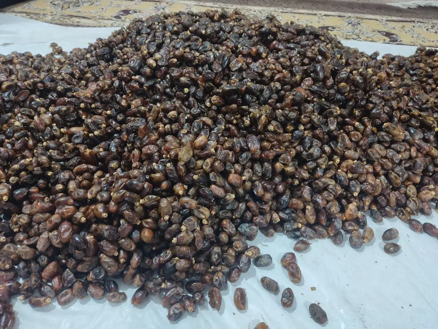 خرما درجه یک|خوردنی و آشامیدنی|کارون, |دیوار