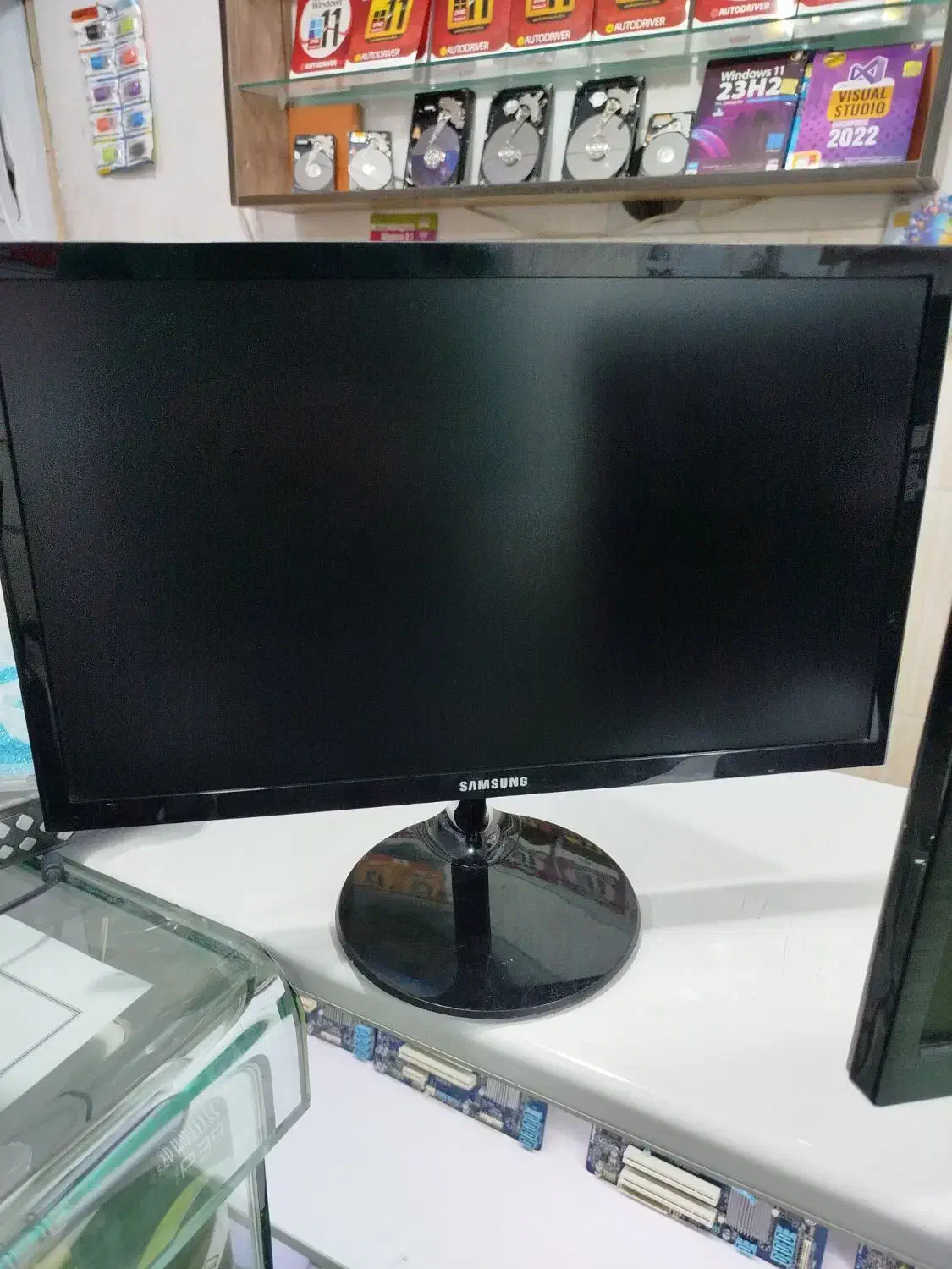 مانیتور 19 اینچ ال ای دی سامسونگ|قطعات و لوازم جانبی رایانه|ورامین, خیر آباد|دیوار