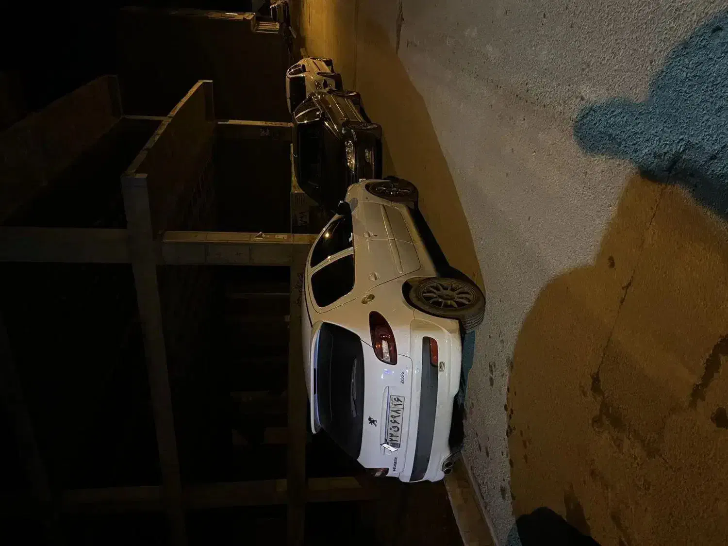 ۲۰۷ مدل۴۰۲ فلز|خودرو سواری و وانت|قم, شهرک قدس|دیوار