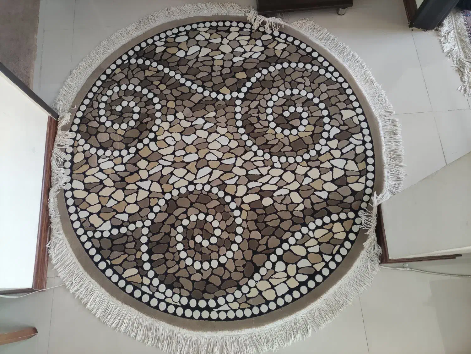 قالی گرد|فرش|مشهد, جاهد شهر|دیوار